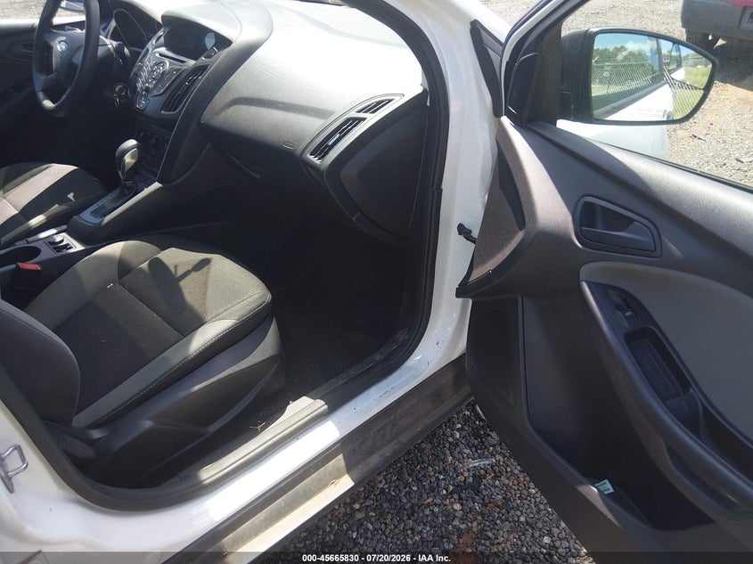 2014 FORD FOCUS auction photo 5