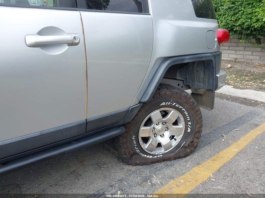 2007 Toyota Fj Cruiser VIN: JTEBU11F170082512 Lot: 45665873