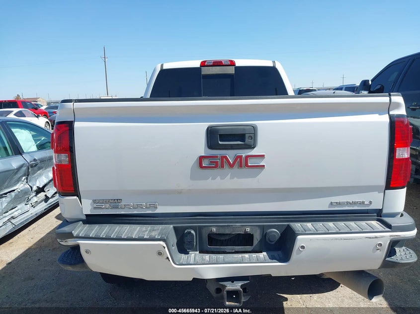 GMC SIERRA 2500HD - zdjęcie 17