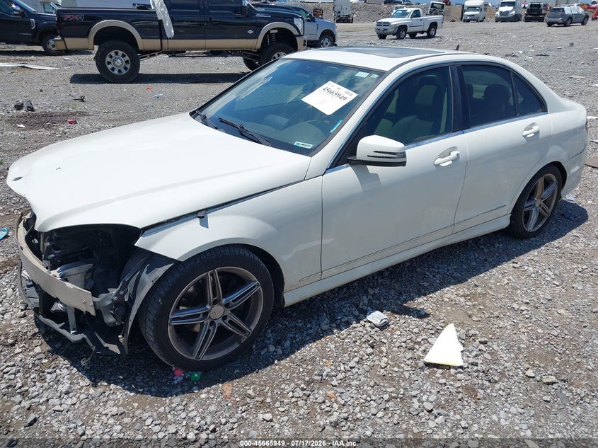 2010 MERCEDES-BENZ C 300 auction photo 2