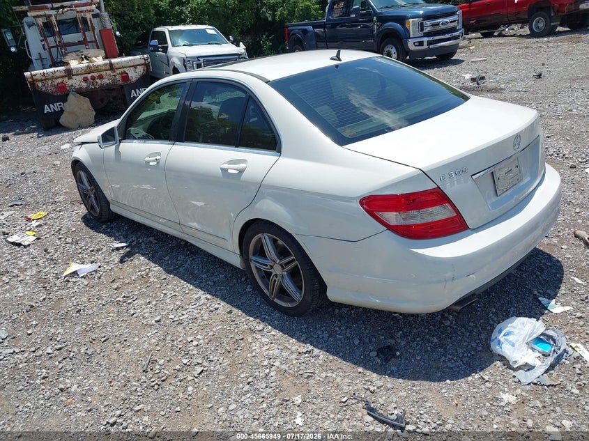 2010 MERCEDES-BENZ C 300 auction photo 3