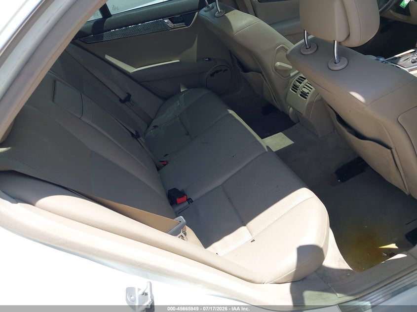 2010 MERCEDES-BENZ C 300 auction photo 8