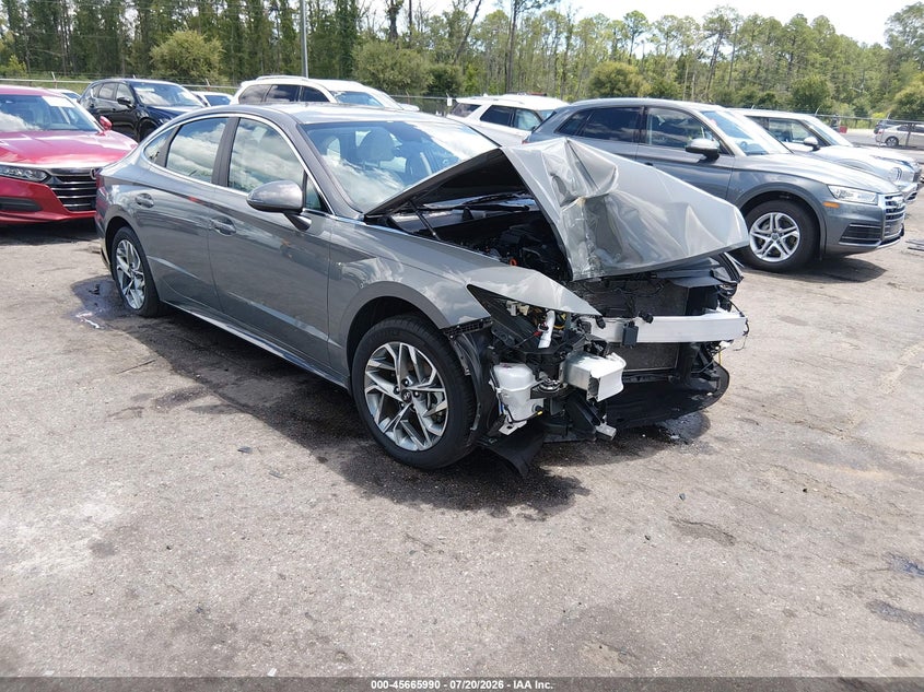2022 HYUNDAI SONATA auction photo 1