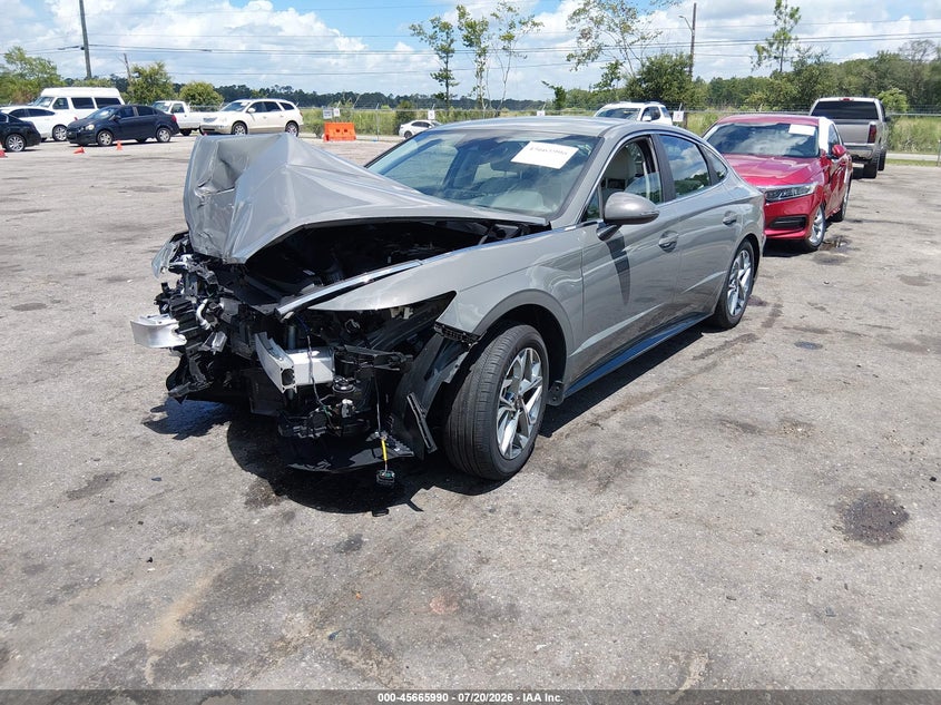 2022 HYUNDAI SONATA auction photo 2