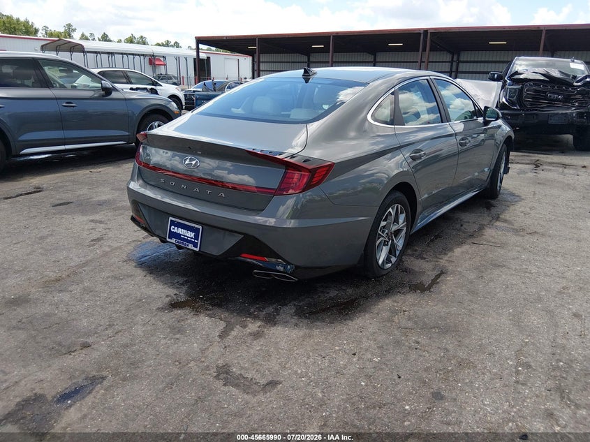 2022 HYUNDAI SONATA auction photo 4