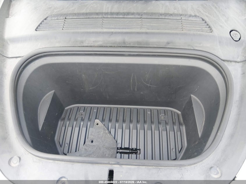 2021 Tesla Model Y Long Range Dual Motor All-Wheel Drive VIN: 5YJYGAEE4MF234304 Lot: 45666022