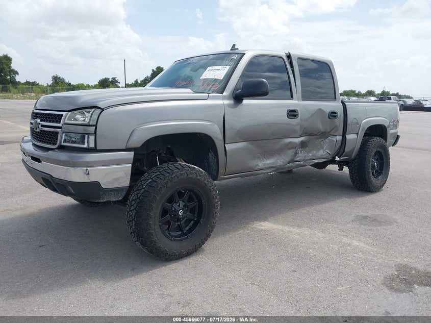 2007 Chevrolet Silverado, Left Side, IAAI, VIN 2GCEK13Z971158190 — photo 2