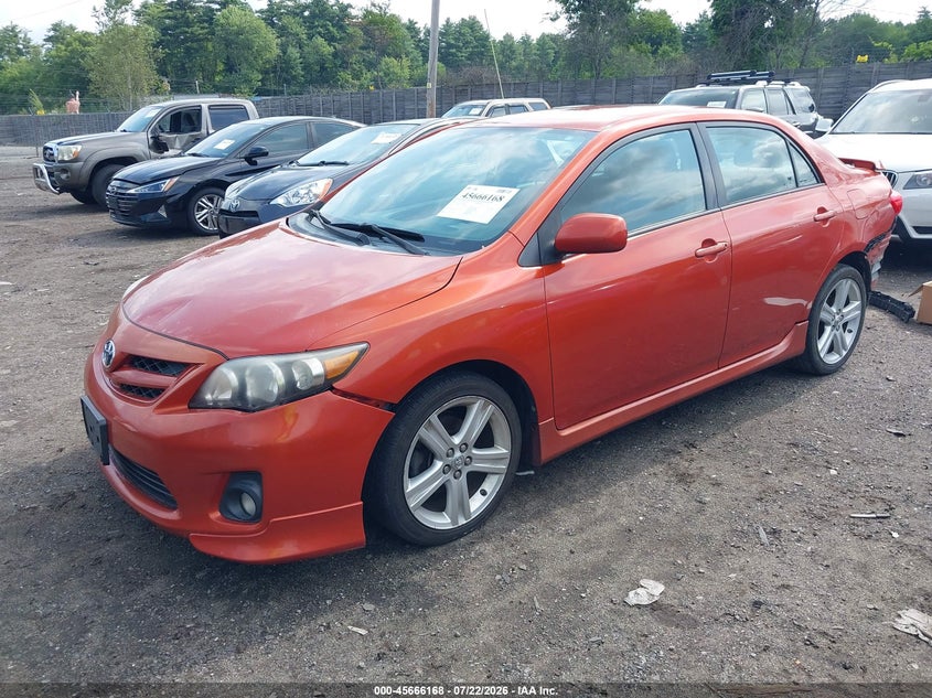 2013 TOYOTA COROLLA auction photo 2