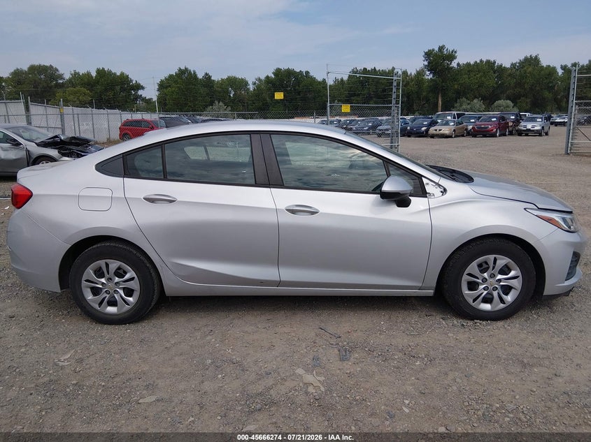 2019 Chevrolet Cruze Ls VIN: 1G1BC5SM3K7147199 Lot: 45666274