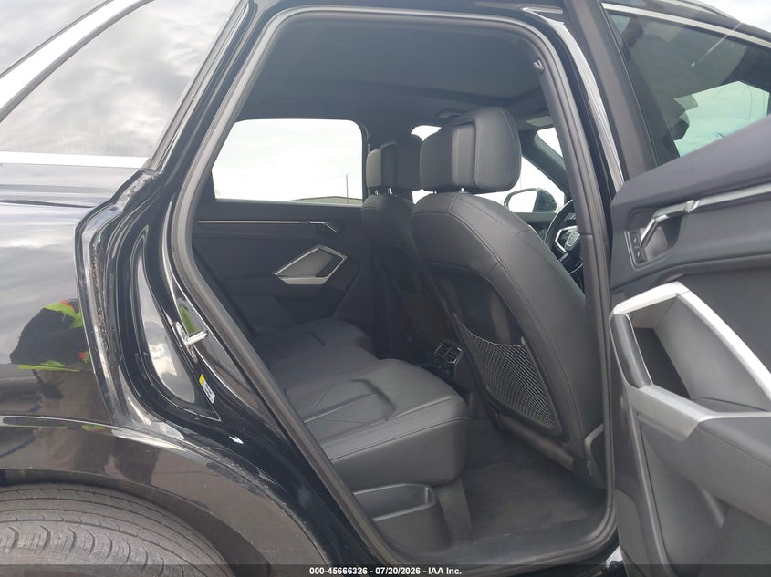 2025 AUDI Q3 auction photo 8