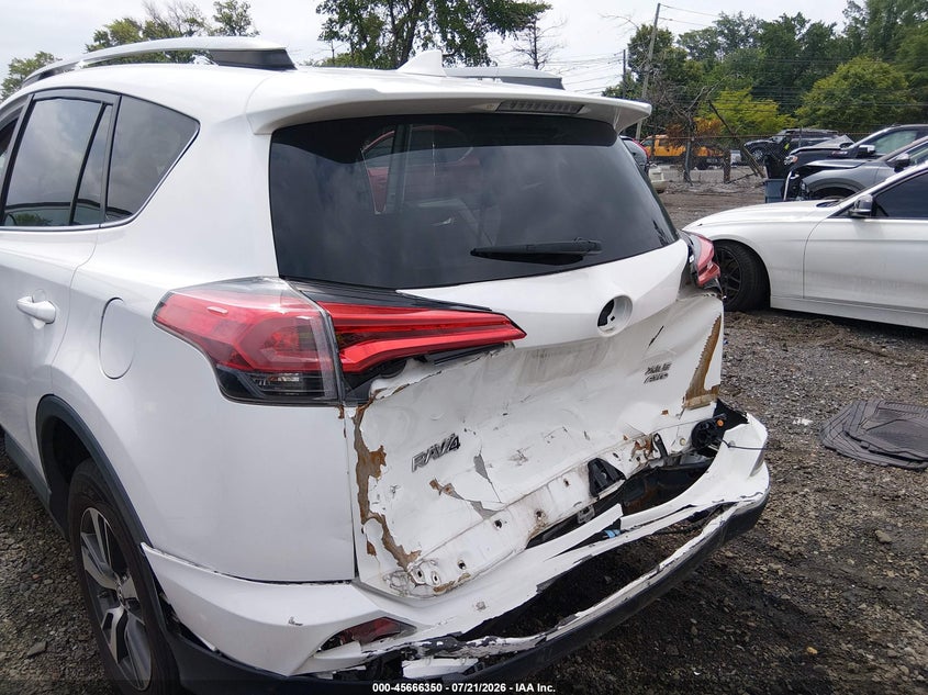 2017 Toyota Rav4 Platinum VIN: 2T3DFREV2HW598818 Lot: 45666350
