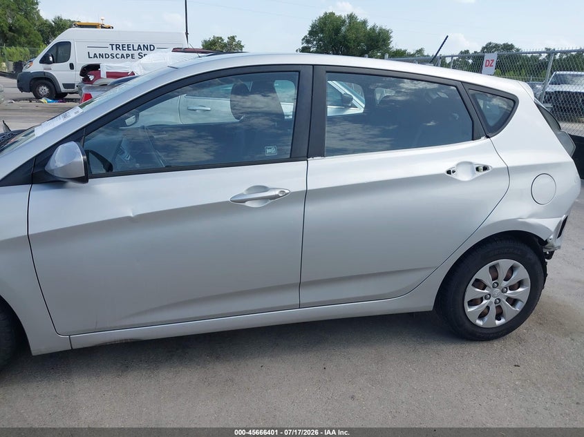 2015 Hyundai Accent Gs VIN: KMHCT5AE6FU213351 Lot: 45666401
