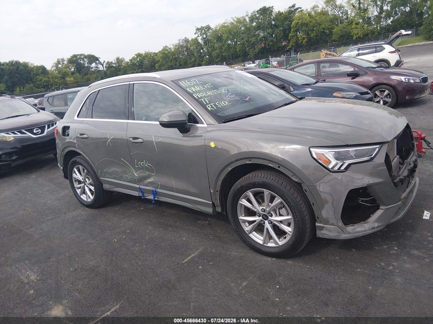 AUDI Q3 - zdjęcie 13