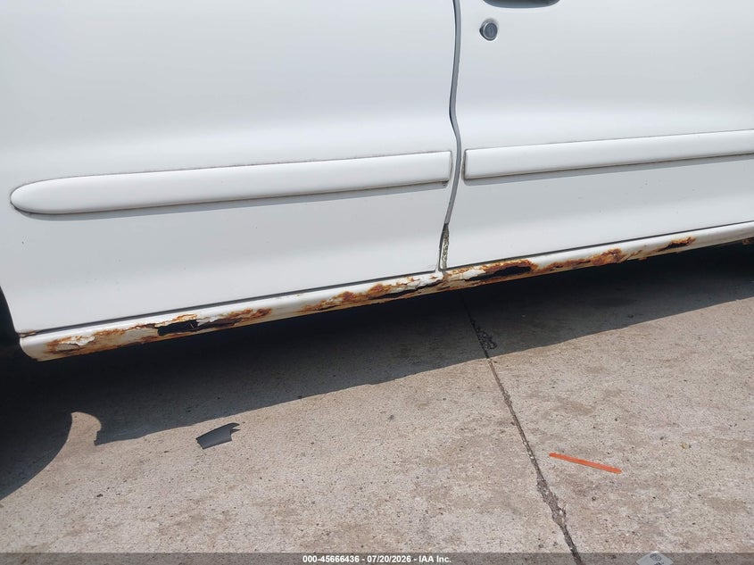2001 CHEVROLET CAVALIER auction photo 6