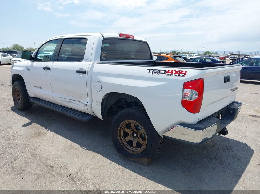 2019 Toyota Tundra Sr5 5.7L V8 VIN: 5TFDW5F11KX834138 Lot: 45666480