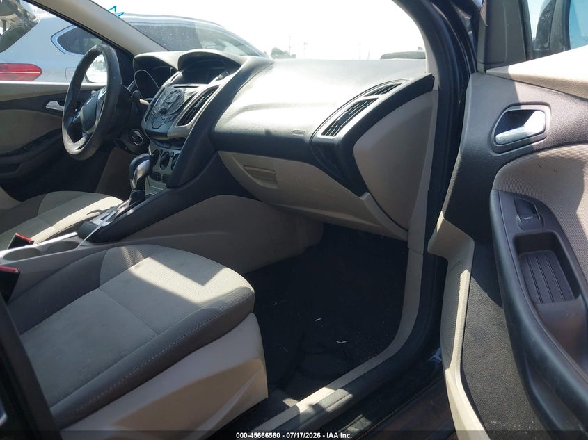 2014 FORD FOCUS auction photo 5