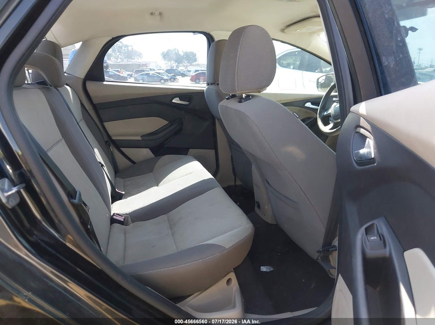2014 FORD FOCUS auction photo 8