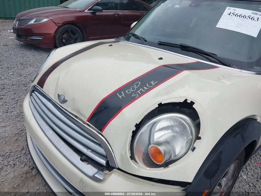 2013 Mini Hardtop Cooper VIN: WMWSU3C5XDT681355 Lot: 45666563