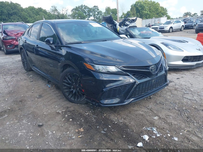 2022 TOYOTA CAMRY auction photo 1