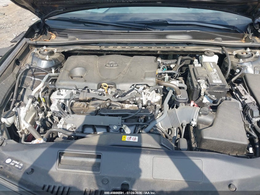 TOYOTA CAMRY - zdjęcie 10
