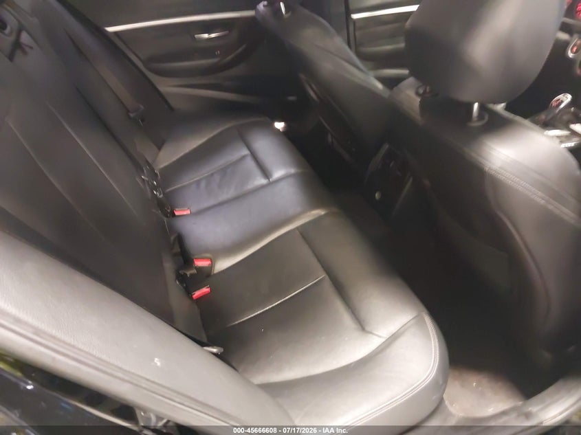 2017 BMW 3 SERIES auction photo 8