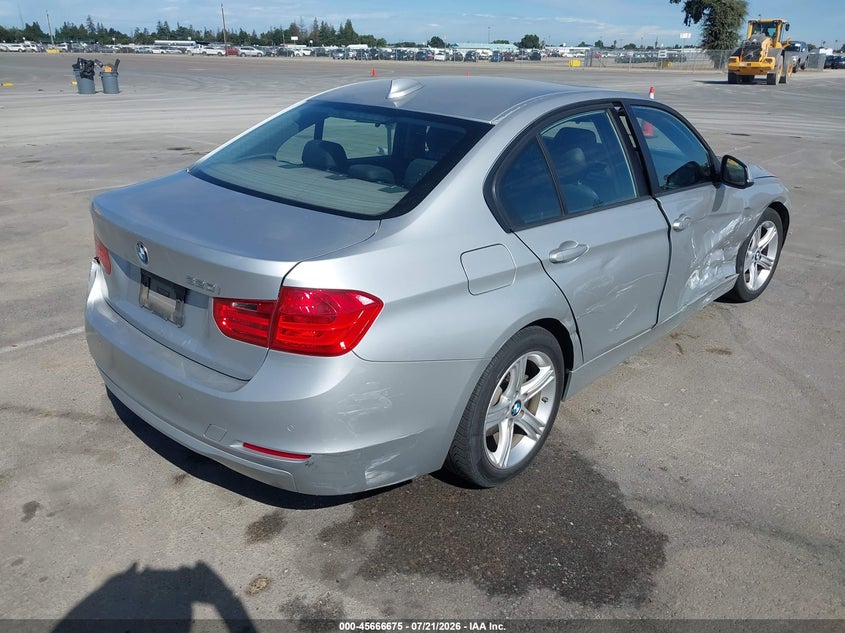 Vin: wba3b1c58ep679144, lot: 46165247, bmw 320i 20144
