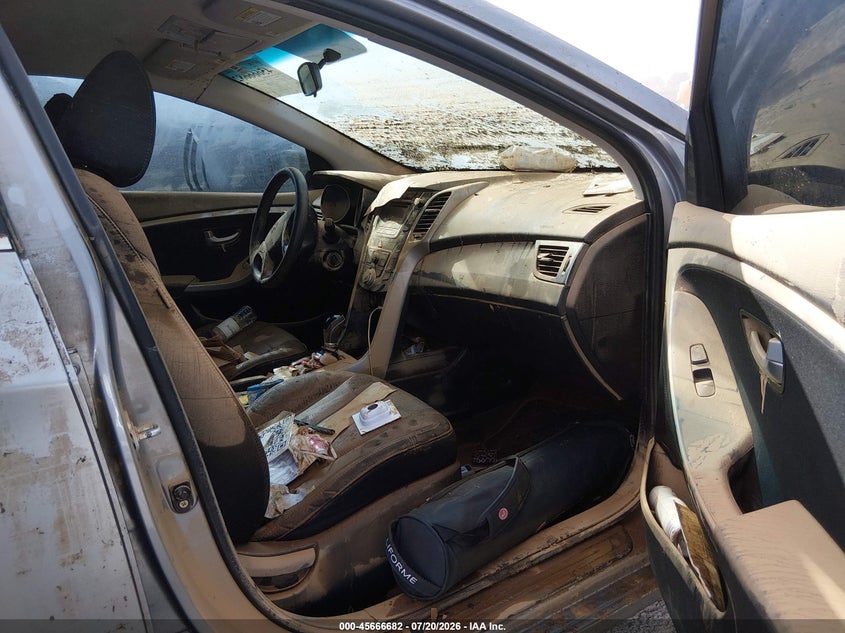 2014 HYUNDAI ELANTRA GT auction photo 5