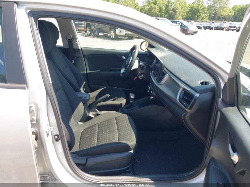 2022 KIA RIO auction photo 5