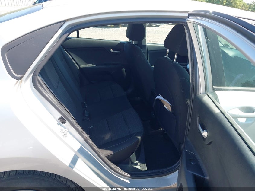 2022 KIA RIO auction photo 8