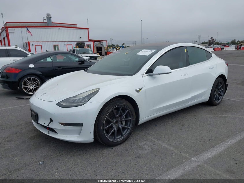 2018 TESLA MODEL 3 auction photo 2