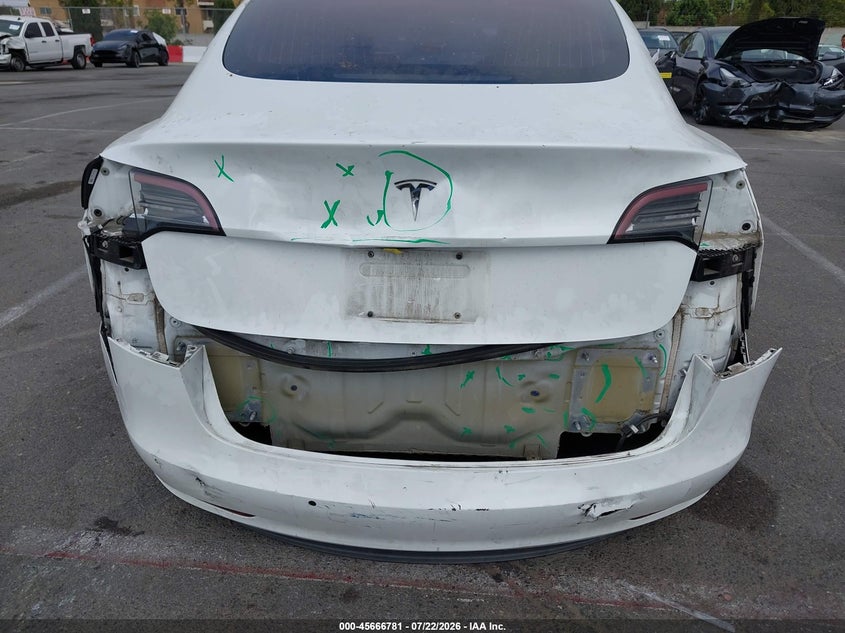 2018 TESLA MODEL 3 auction photo 6