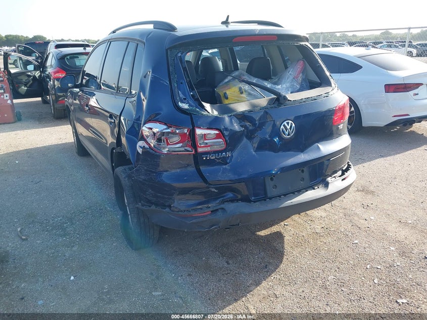 2016 Volkswagen Tiguan S VIN: WVGAV7AX2GW529172 Lot: 45666807