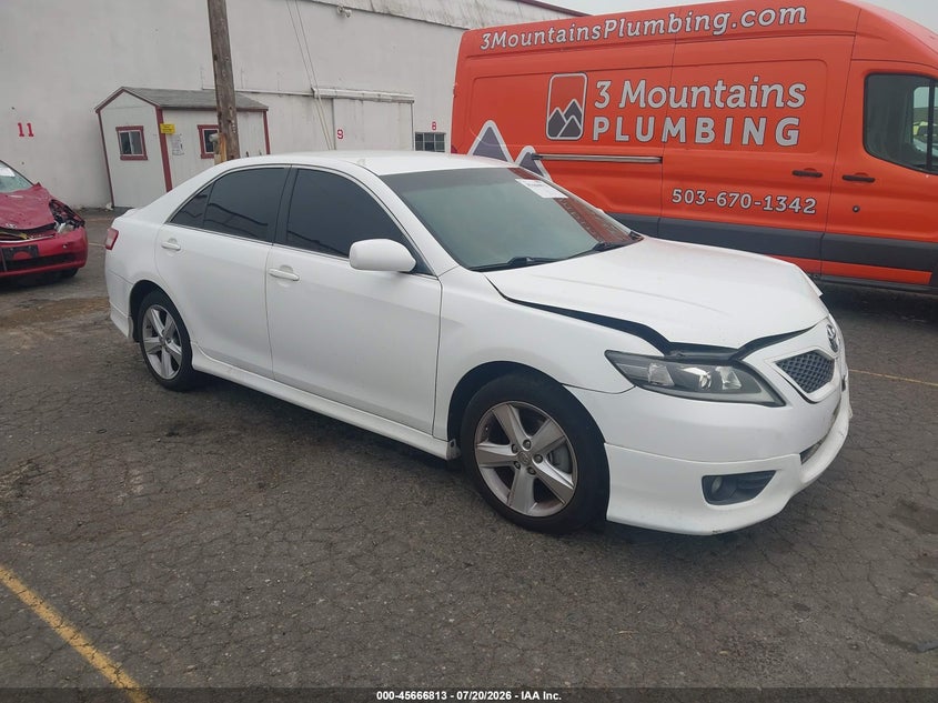2010 TOYOTA CAMRY auction photo 1