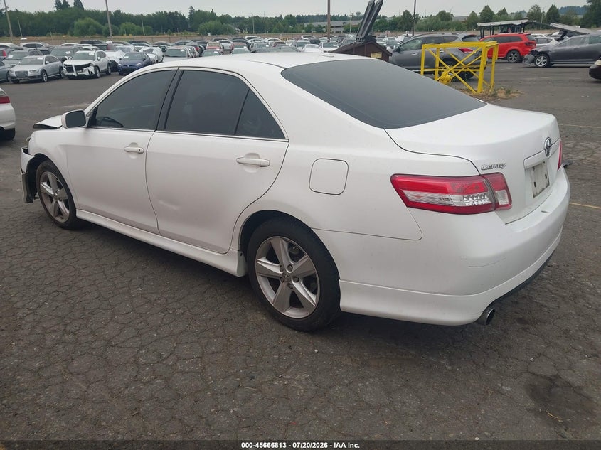 2010 TOYOTA CAMRY auction photo 3