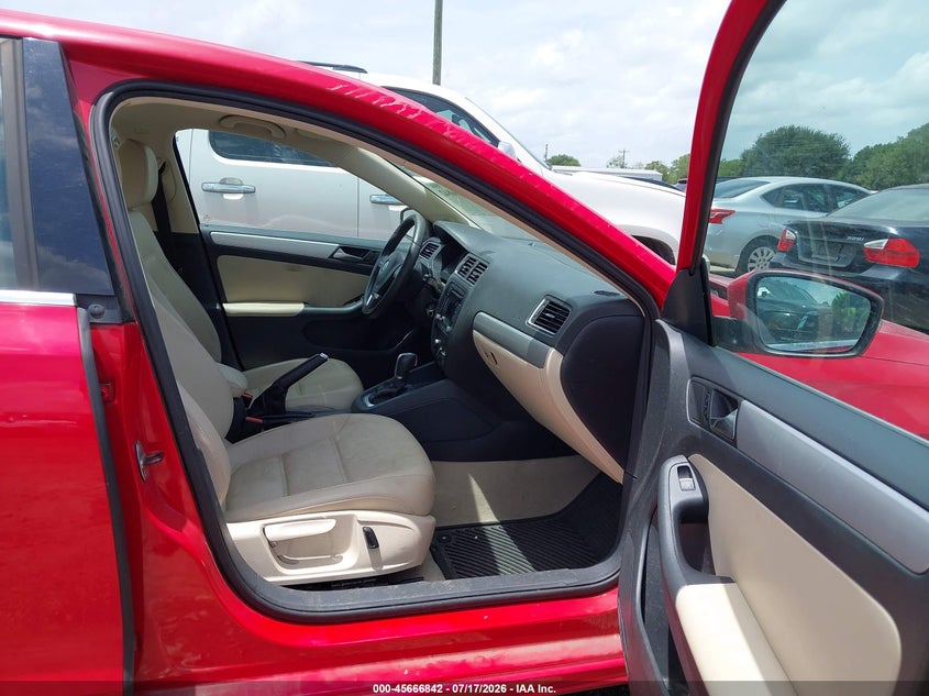 2013 VOLKSWAGEN JETTA auction photo 5