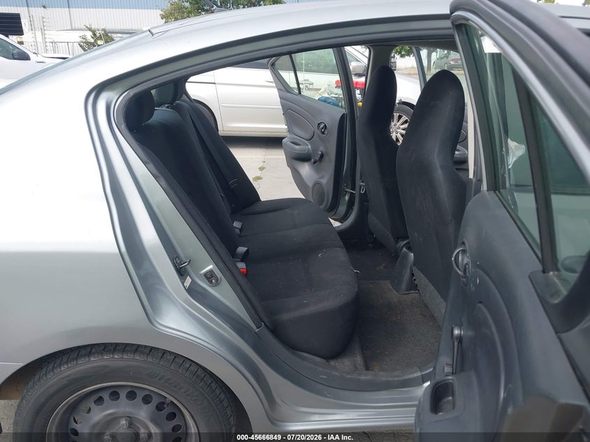 2013 Nissan Versa 1.6 S VIN: 3N1CN7AP7DL852652 Lot: 45666849