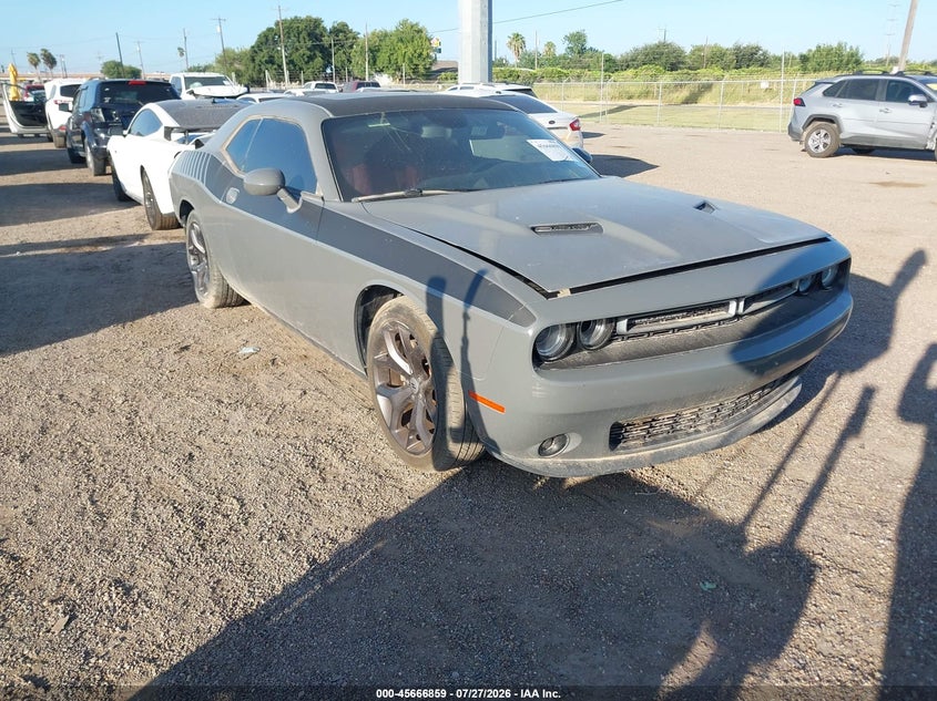 Vin: 2c3cdzag8jh183229, lot: 46165431, dodge challenger sxt plus 2018 img_1