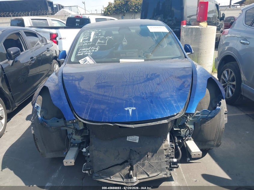 2018 Tesla Model 3 Long Range/Mid Range VIN: 5YJ3E1EAXJF076351 Lot: 45666883
