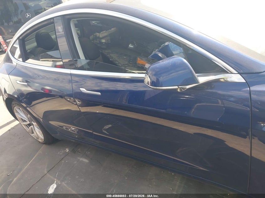 2018 Tesla Model 3 Long Range/Mid Range VIN: 5YJ3E1EAXJF076351 Lot: 45666883