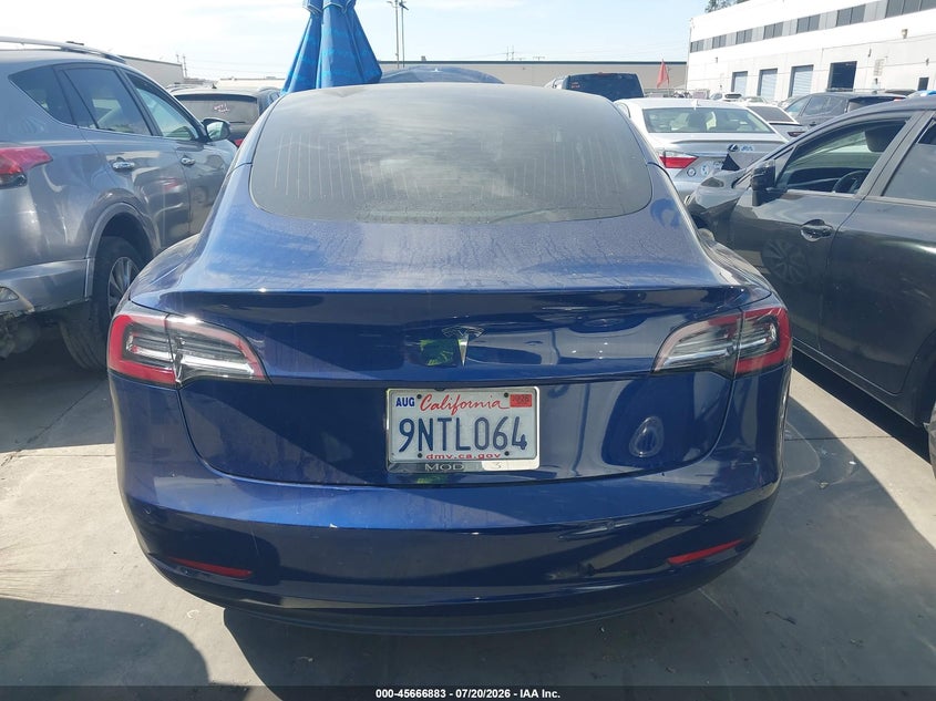 2018 Tesla Model 3 Long Range/Mid Range VIN: 5YJ3E1EAXJF076351 Lot: 45666883