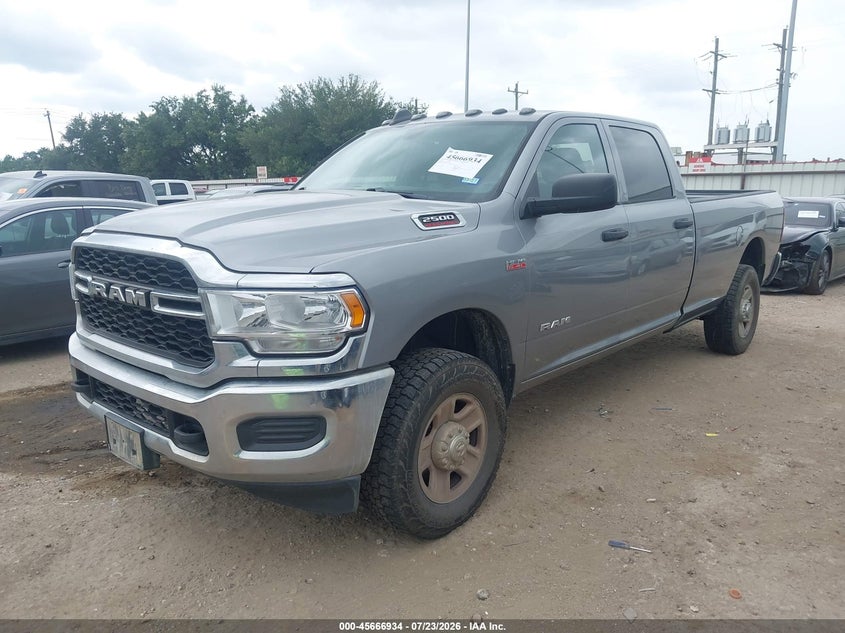 Vin: 3c6ur5hj9ng252406, lot: 46165506, ram 2500 tradesman  4x4 8' box 20222