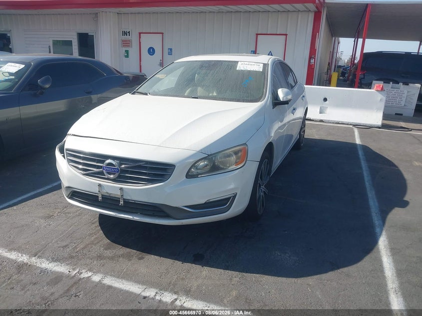 Vin: yv149mfb7f2318356, lot: 46165542, volvo s60 t6 20152