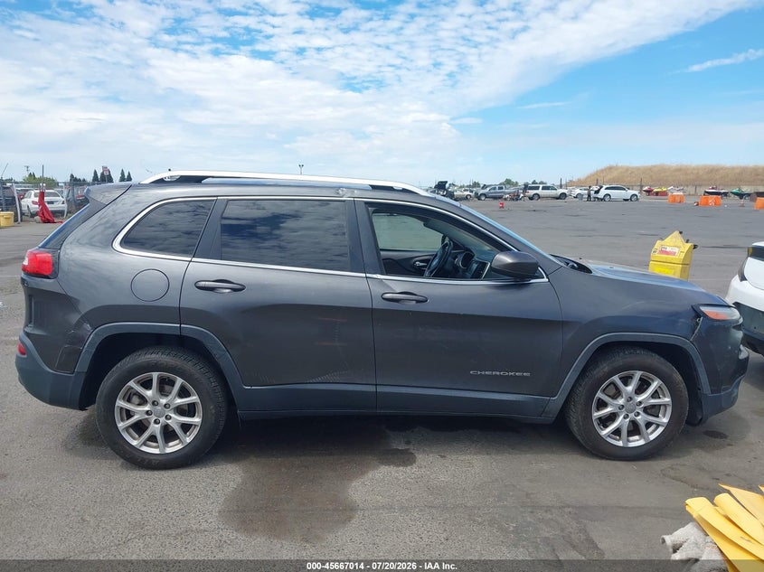 2015 Jeep Cherokee Latitude VIN: 1C4PJLCB8FW706214 Lot: 45667014