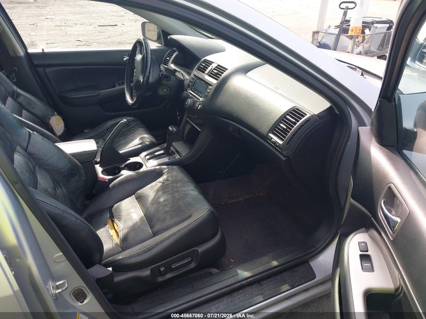 2004 HONDA ACCORD auction photo 5