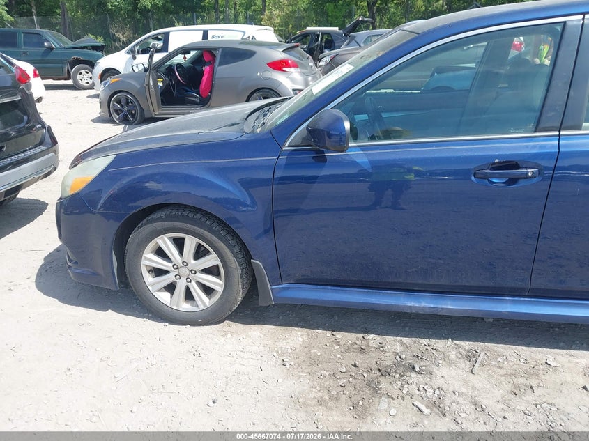 2011 SUBARU LEGACY auction photo 6