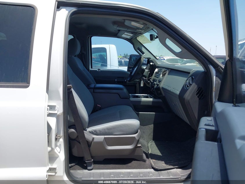 2011 FORD SUPER DUTY F-250 SRW auction photo 5
