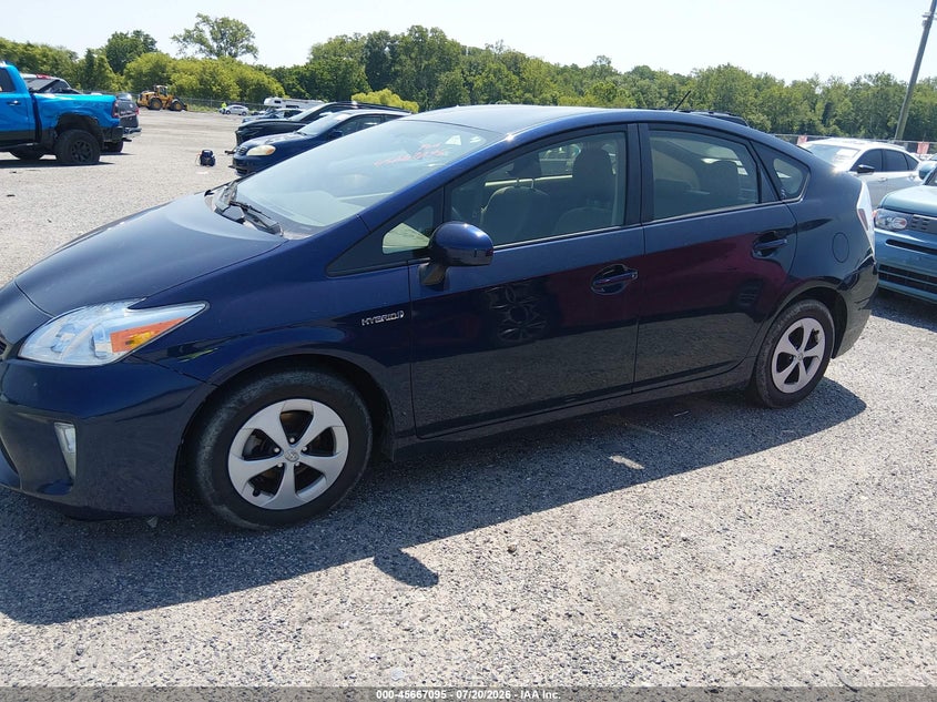 2015 Toyota Prius Three JTDKN3DU1F1891864 photo 1
