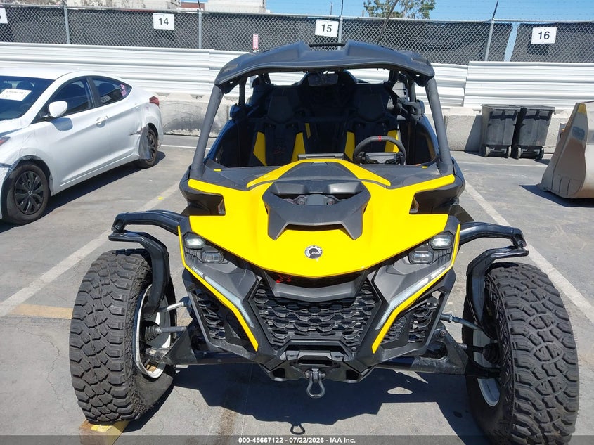 CAN-AM MAVERICK R MAX 2025