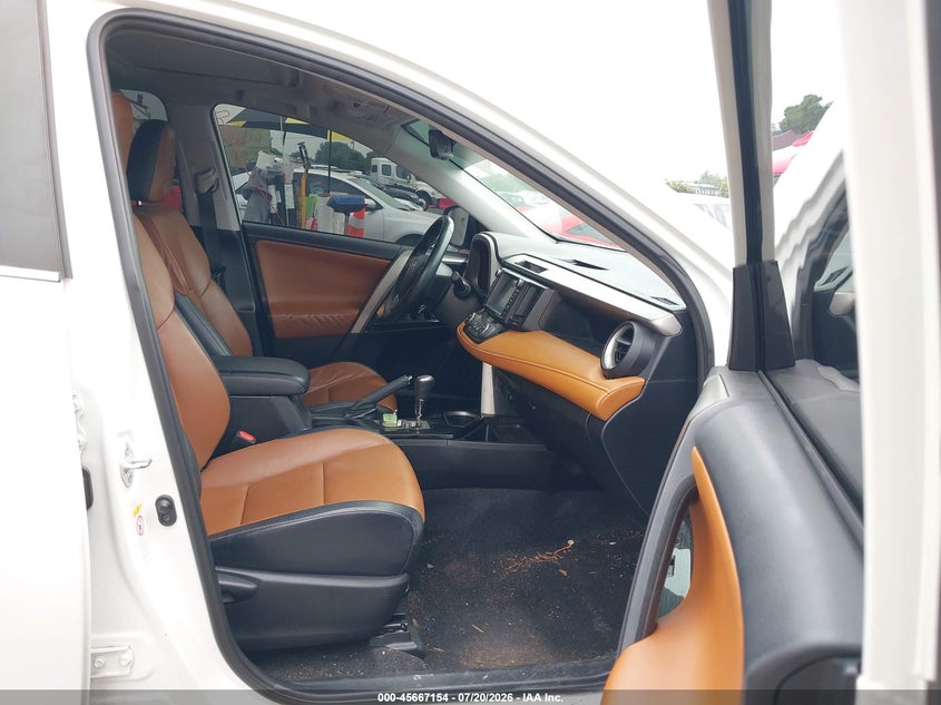 2016 TOYOTA RAV4 auction photo 5
