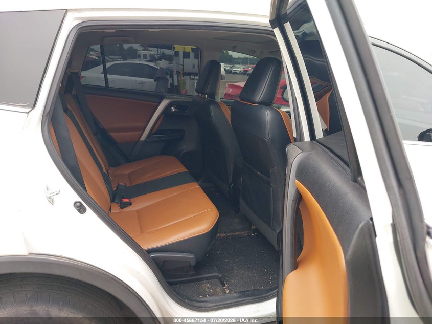 2016 TOYOTA RAV4 auction photo 8